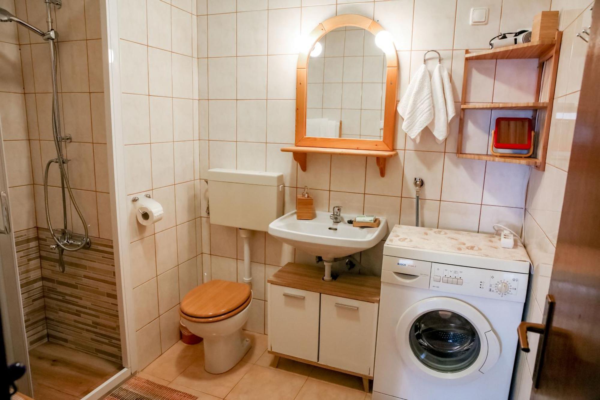 Apartman Lori Laurana Esterno foto