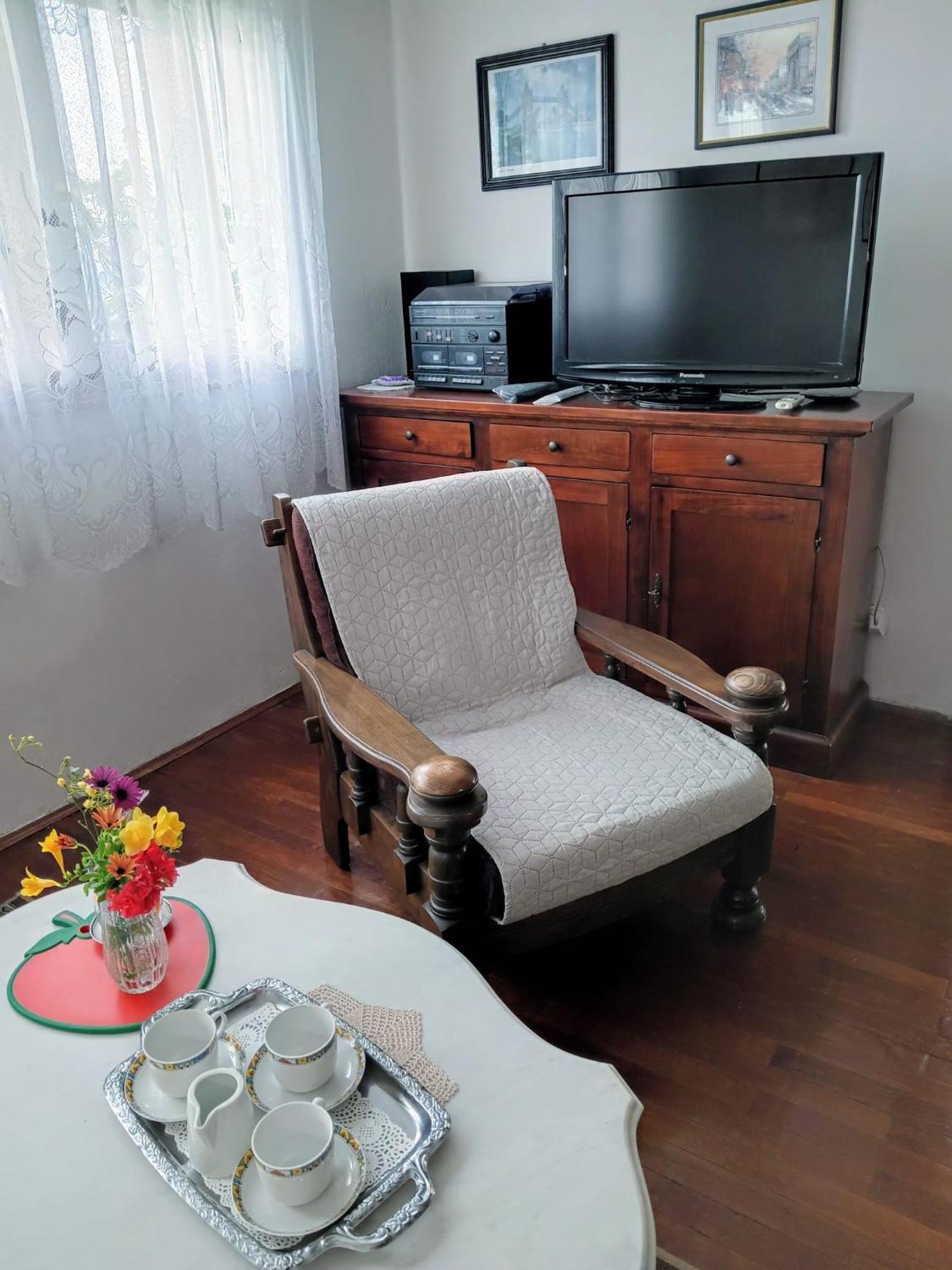 Apartman Lori Laurana Esterno foto