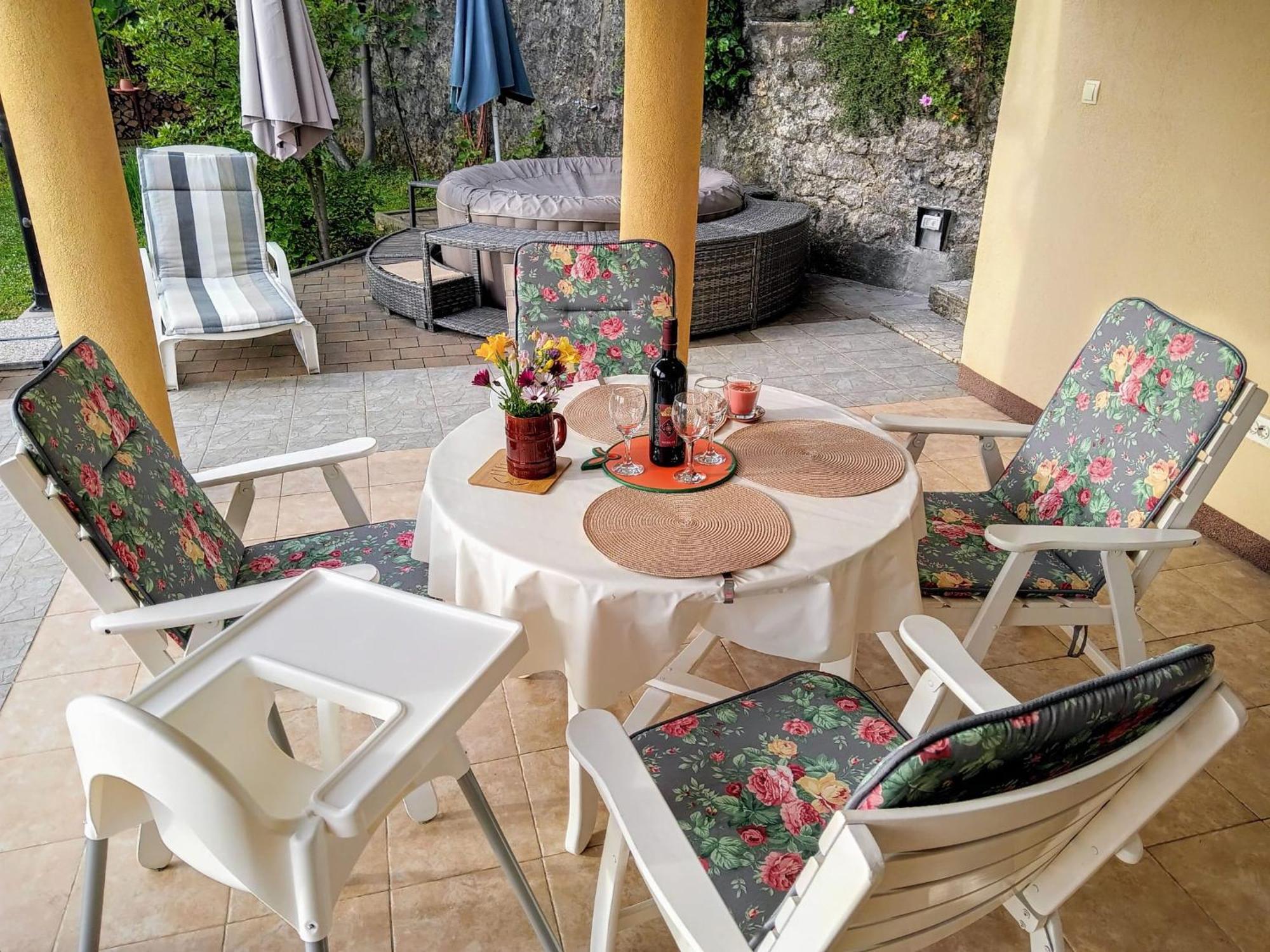 Apartman Lori Laurana Esterno foto